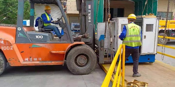 善于利用搬遷設備提高設備搬運工作效率